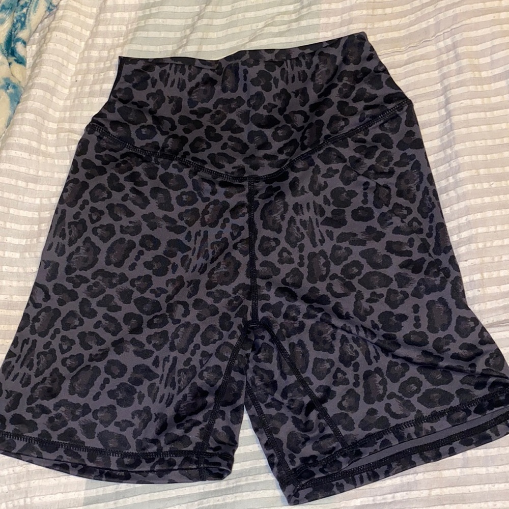 Kamo fitness booty biker shorts!
